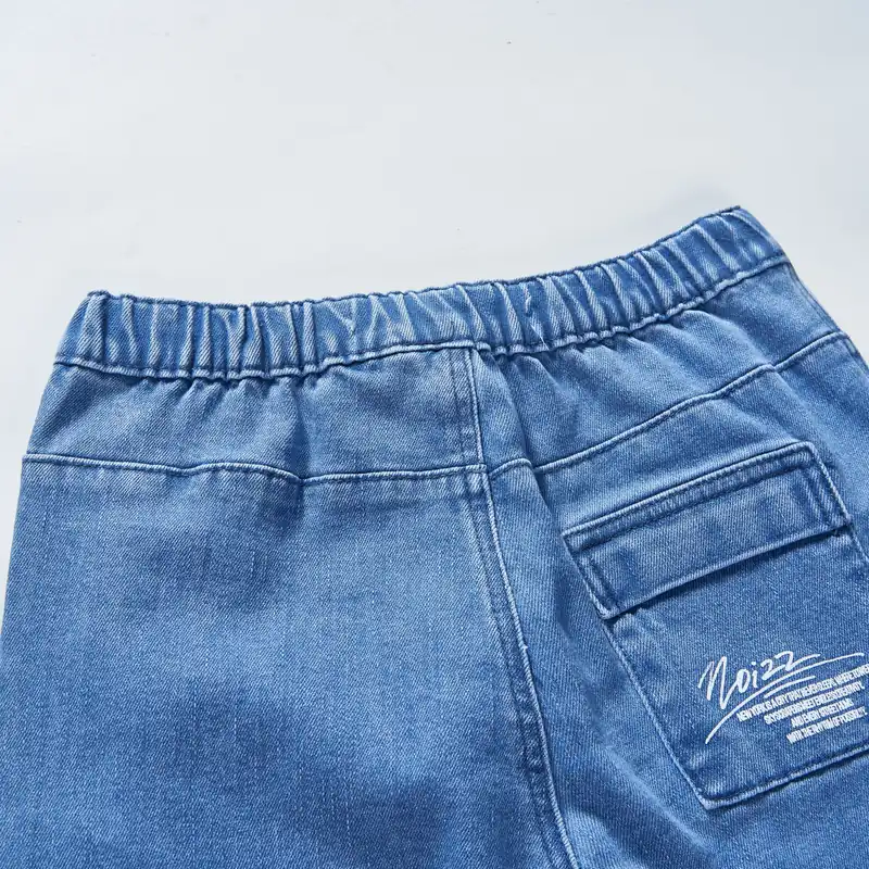 kids-light-wash-drawstring-pocket-denim-cargo-joggers-2d008-back-pocket-detail