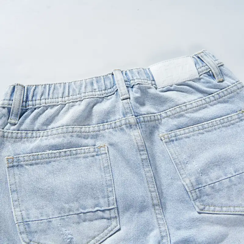 kids-light-wash-embroidered-straight-leg-jeans-2d000-back-pocket-detail