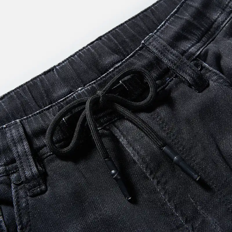 Men's black gradient-wash drawstring denim shorts, adjustable drawstring waist detail, style S26WJBJ102
